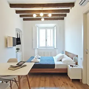 Appartamento Navigli - Via Vigevano, Milano
